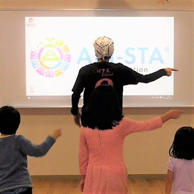 元CHA-CHA　木野正人の子ども向け体験型ダンスレッスン「Dance studio」をABI-STA@玉川聖学院で開催！