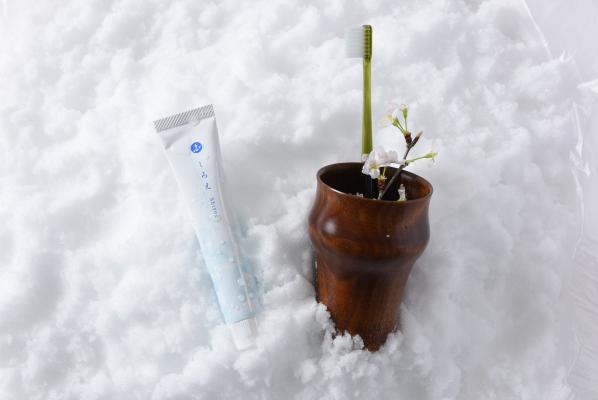 12種類の植物成分で歯を健康にする『しろえ歯磨きジェル』がDeNAショッピングの自然通販で新発売
