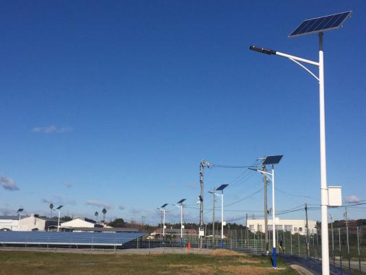 愛知県知多郡美浜町の大規模太陽光発電所にてソーラー街路灯の試験運用開始