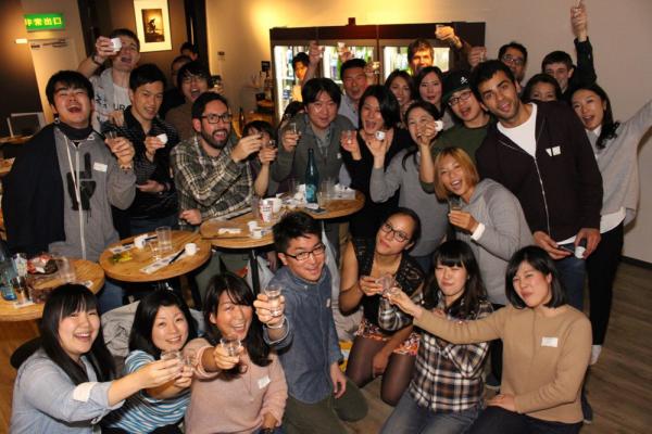 日本酒専門店「KURAND SAKE MARKET」2016年度訪日外国人総来店客数3,000名を突破！提携企業を募集！