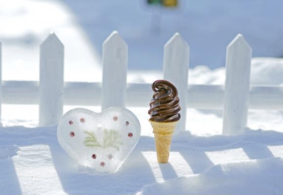 バレンタイン限定！ 八ヶ岳南麓　清里高原　濃厚な味わいの清泉寮チョコソフトクリーム特別販売