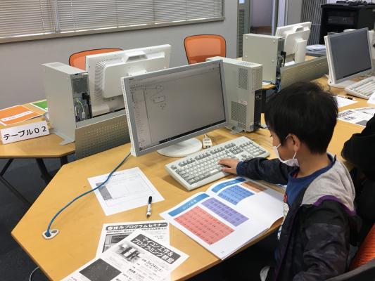 「Pepperプログラミングワークショップ」 上田市マルチメディア情報センターで第2回を実施