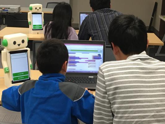 プログラミング教育向けロボット「こくり」図書館でのプログラミングワークショップ実証実験開始