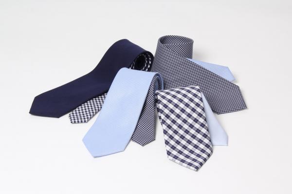 日本初 綿100％なのにアイロン掛け不要の洗えるネクタイを開発～シルクのような風合いとイージーケア性を両立～