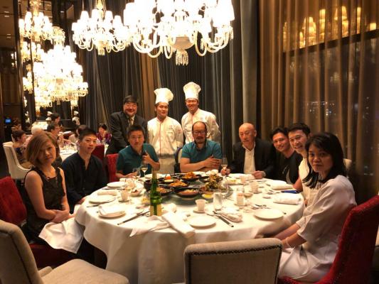 シンガポール発祥、美味しくてリーズナブルなレストランをめぐる会員制コミュニティ「美食倶楽部」が東京に上陸