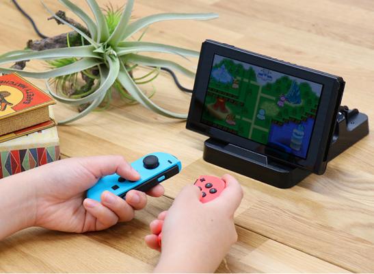 Nintendo Switchを充電しながらプレイできる、マルチスタンドを新発売