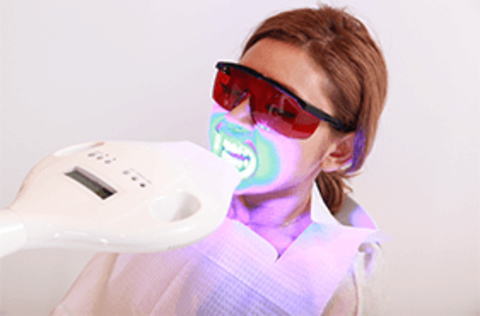 歯のホワイトニング専門店ホワイトニングバー上越店が2018年11月23日にオープン