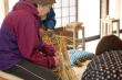 ナマハゲの衣装にも使われている藁(ケデ)編み体験