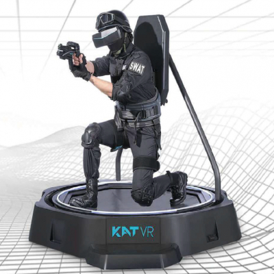 全身を使って遊ぶ歩行型VR「KATWALKmini」の販売価格を初公開