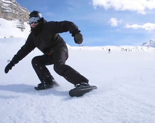 海外で人気のウィンタースポーツが初上陸！ 靴のまま滑る「スノーフィート」、日本初の公式体験会を開催！ 2020年1月11日、12日の二日間、白馬岩岳スノーフィールドにて