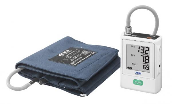 Ａ＆Ｄは、インドの国立大学病院の時間医学研究室開設にあたり、「携帯型自動血圧計 TM-244」と「全自動血圧計 TM-2657シリーズ」を寄贈いたしました。