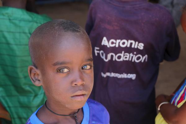 アクロニス財団がセネガルに新たな学校を建設、 子どもたちに安全な学習環境を提供