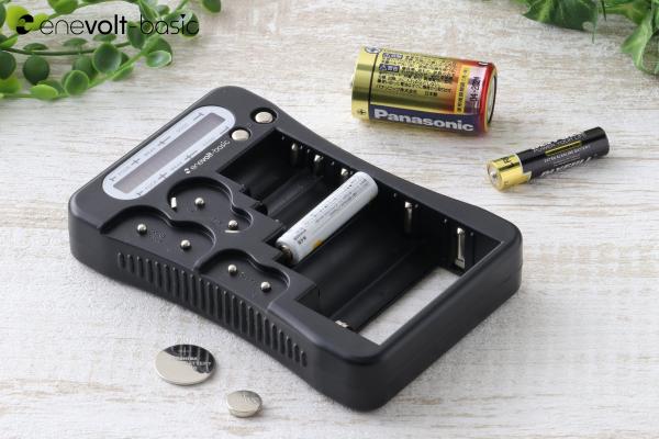 一台で、10種類以上の電池残量を測定する、手のひらサイズの電池チェッカーを新発売