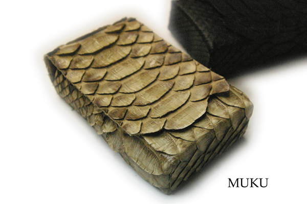 Mamieyaから、BOX型シガレットを本蛇革で包み込む蛇革ケース販売