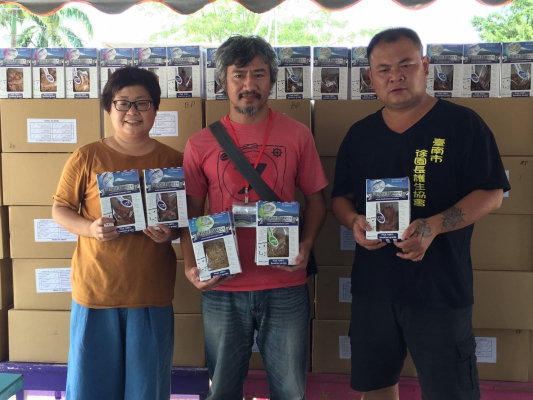 AsakoSasaki Inc （本社：香川県高松市）が台湾のペットシェルター「臺南市徐園長護生園（Mrs. Hsu’s Sanctuary）にFishy Flakes 35万台湾ドル相当を寄付。