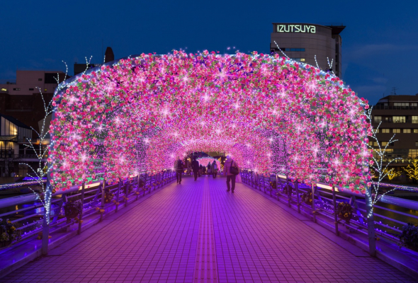 夜景評論家・丸々もとおプロデュース、花と光のトンネルが新登場！ 「小倉イルミネーション2019」が開幕！
