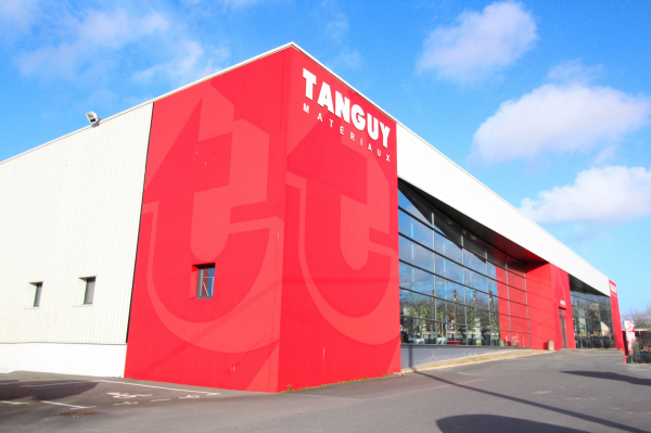 フランスの建材企業Tanguy Materials社が、管理システムの合理化のためにインフォアの流通・卸売業向けクラウドERPを採用