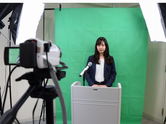 ライブ配信・動画撮影専用の簡易スタジオプラン、サービス提供開始！ 『東京駅』では希少な、オンライン配信拠点として。