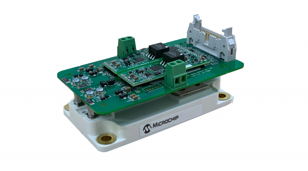 Microchip、インバータ設計向け低インダクタンス シリコン カーバイド（SiC） パワーモジュール/プログラマブル ゲートドライバ キットを発表