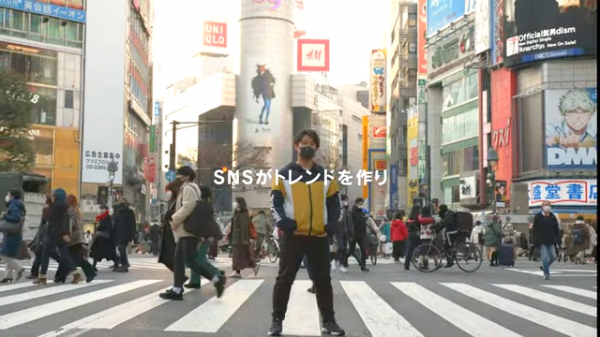 「SNSで未来を変える」渋谷宮下パーク前の街頭ビジョンにソーシャルコマースの学校『ソラコマ学院』のCMが掲載！