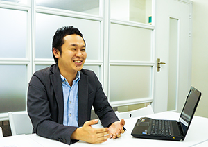株式会社ホットスタートアップ様 インタビュー写真01