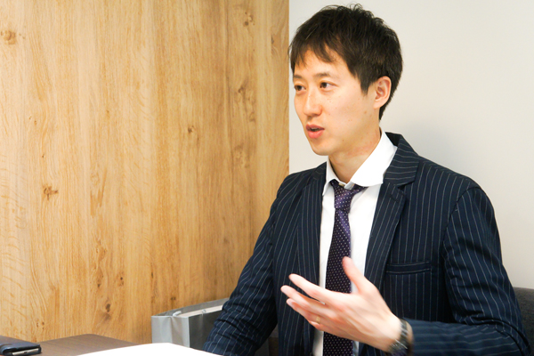 株式会社フォーサイト様 インタビュー写真01