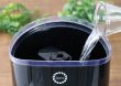 水を上から注ぐだけの簡単給水