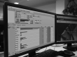 TECHS-S_イメージ_グレースケール