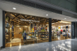 CANADIAN MORNING 店舗左斜めアングル