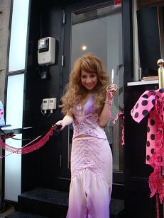 小悪魔ageha』のトップモデル、荒木さやかがプロデュースした