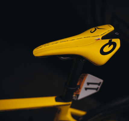 イタリアのロードバイク COLNAGO から、ツール・ド・フランス2024を制